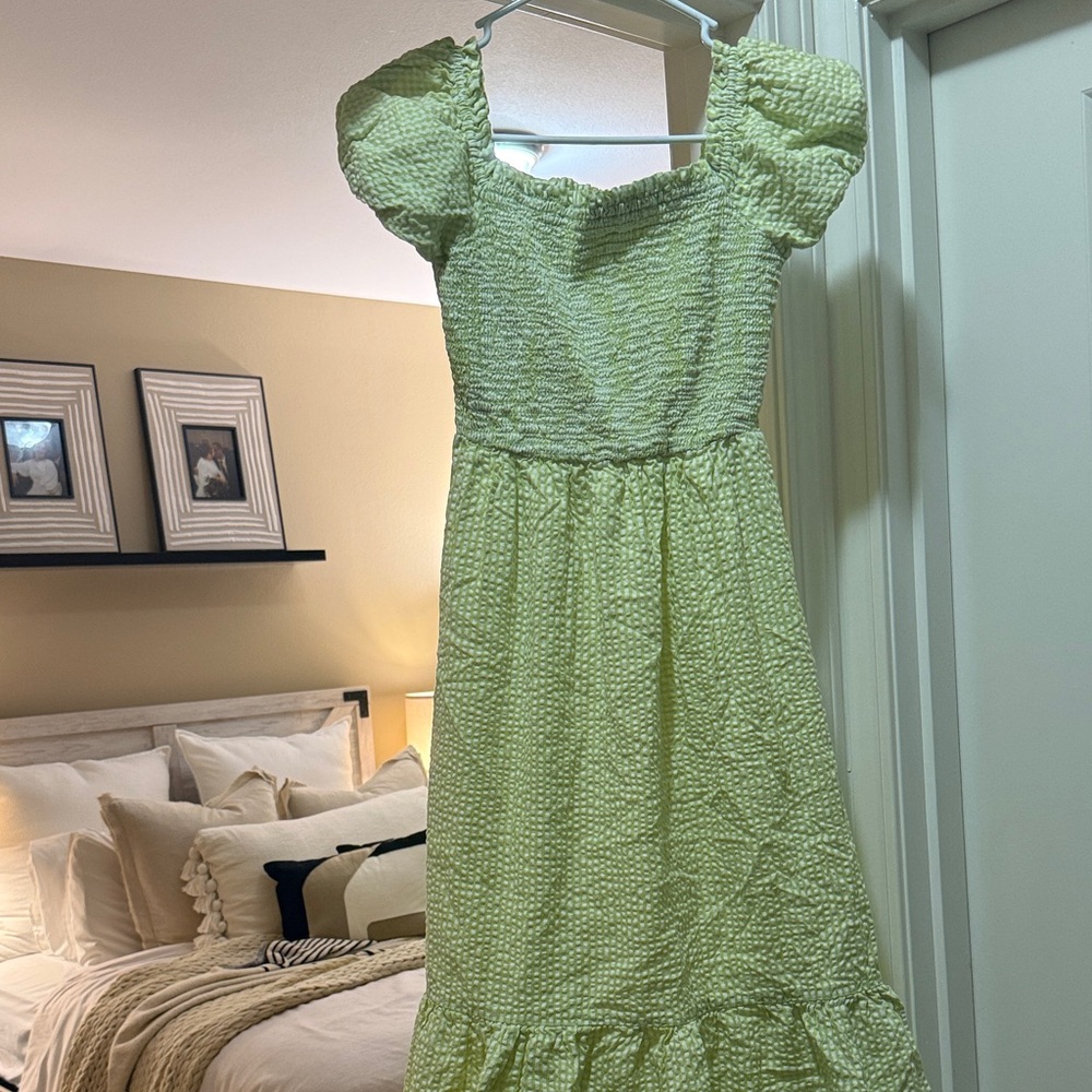Lush Light Green Puff Sleeve Dress
